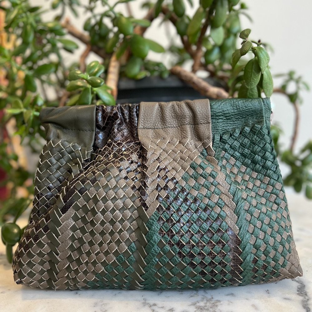 Lissa Clutch by Claramonte